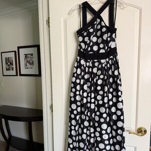 Jill Jill Stuart Black and White Polka Dot Midi w/ pockets Size 4